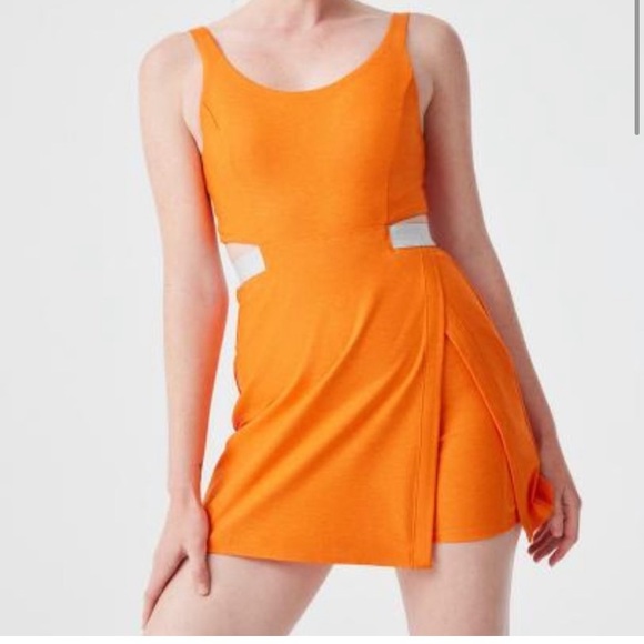 Outdoor Voices Court Dress in Tangerine M - Picture 3 of 8